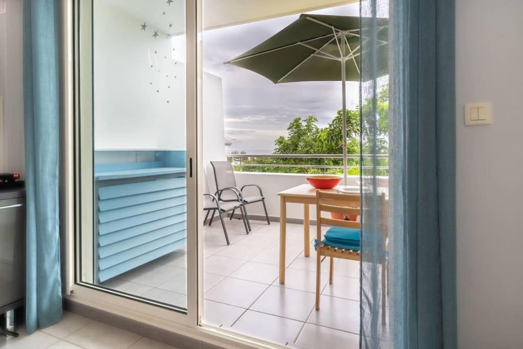 Flamboyant - Studio 2 Personnes Avec Lit De Qualite Hoteliere Separable Pour Couple Ou Amis Avec Tres Belle Terrasse A 12 Min A Pied Ou 4 Min En Voiture Du Lagon De L'Ermitage - St Gilles Les Bains La Saline Le Bains Luaran gambar